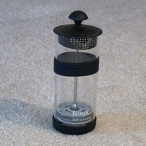 NWOT Ninja Easy Frother glass frothing beaker, Milk Frother